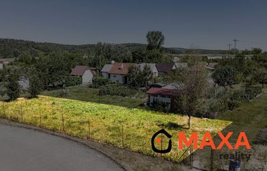 Telek családi háznak az eladás a Nováky