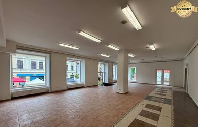 Üzlethelyiségek az bérlés a Poprad