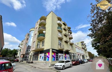 Üzlethelyiségek az eladás a Galanta