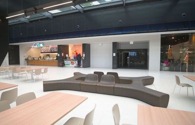 Üzlethelyiségek az bérlés a Bratislava-Ružinov
