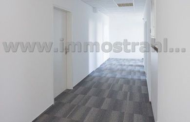 Irodák, adminisztratív helyiségek az bérlés a Bratislava-Staré Mesto