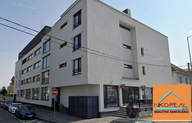 Önálló garázs az bérlés a Bratislava-Ružinov
