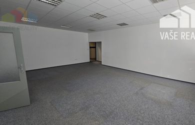 Adminisztratív épület az bérlés a Piešťany