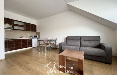 2 szobás lakás az eladás a Podhájska
