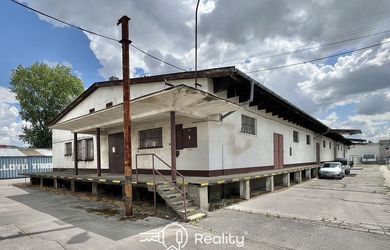 Raktárépület az eladás a Nové Zámky