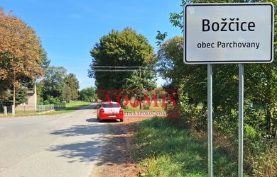 Telek családi háznak az eladás a Parchovany