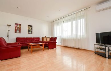 2 szobás lakás az bérlés a Bratislava-Staré Mesto