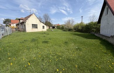 Sorház építésére alkalmas telek az eladás a Borová