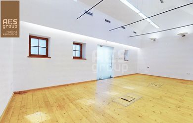 Irodák, adminisztratív helyiségek az bérlés a Bratislava-Vajnory