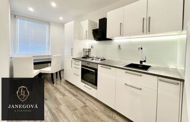 3 szobás lakás az bérlés a Bratislava-Petržalka
