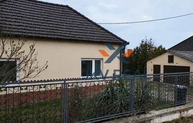 Családi ház az eladás a Komárno