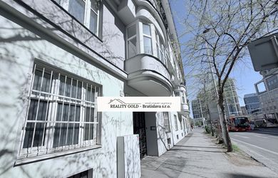 3 szobás lakás az eladás a Bratislava-Staré Mesto