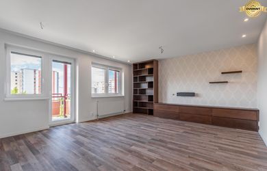 3 szobás lakás az eladás a Bratislava-Ružinov