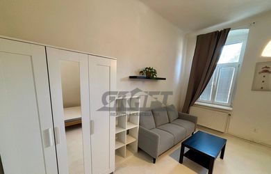 1 szobás lakás az bérlés a Bratislava-Staré Mesto