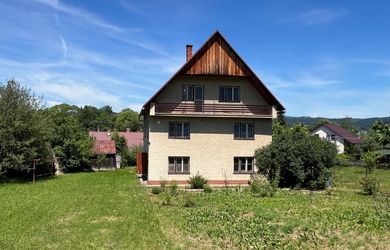 Családi ház az eladás a Raková