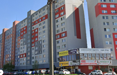 Üzlethelyiségek az bérlés a Bratislava-Petržalka